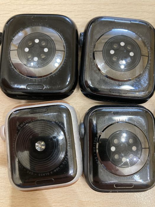 Продам apple watch 10 45m se1 40m 9 45m 6 40m se2 44m 7 45m se2 44m