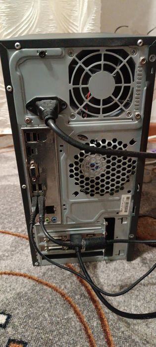 Комп'ютерний комплект: ПК + монітор + механічна клавіатура