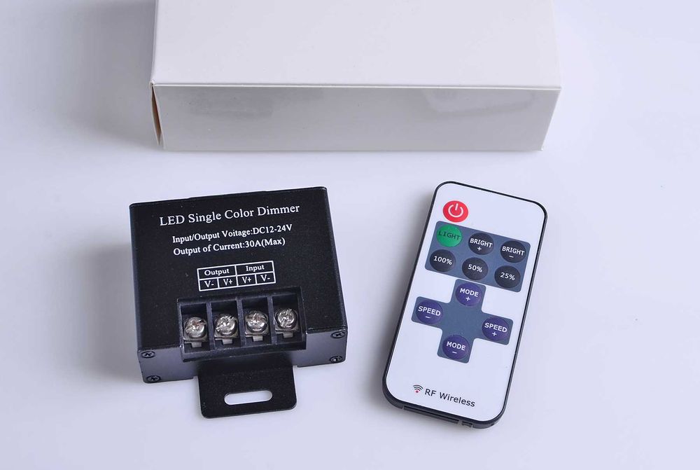 Mocny ściemniacz + czasowy wyłącznik LED
12 -24V  30 A z pilotem RF