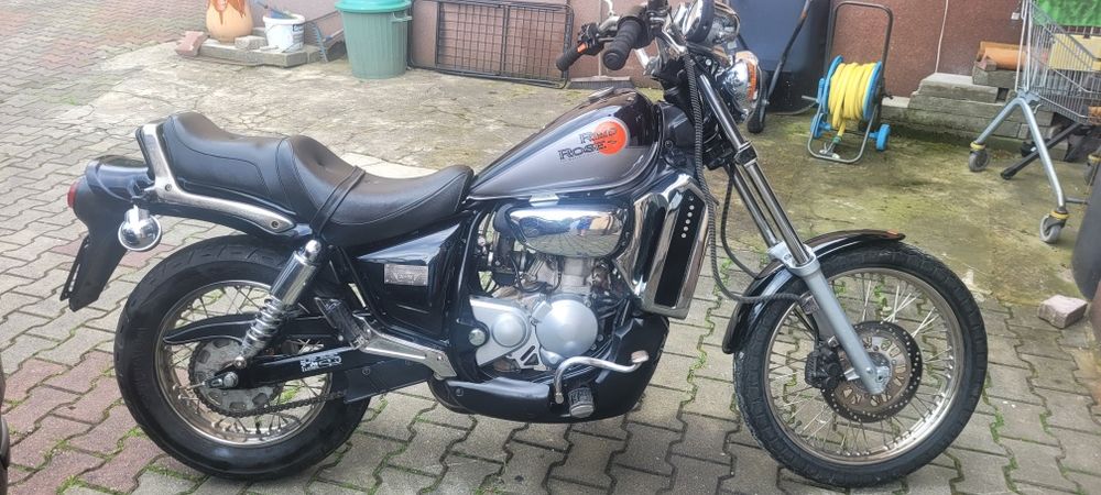 Motocykl Aprilla red rose 125cm