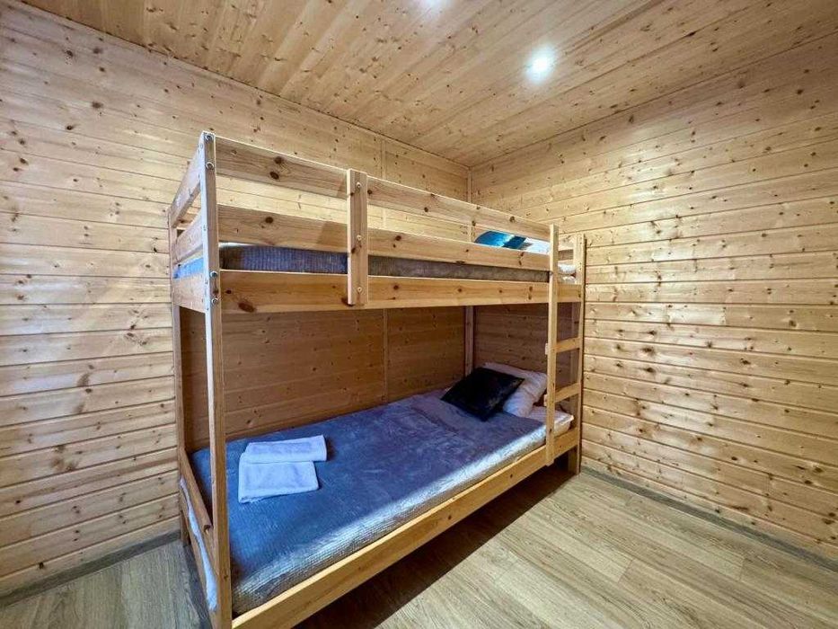 Domki Piotrowice – 5 min do Energylandii, sauna & jacuzzi!