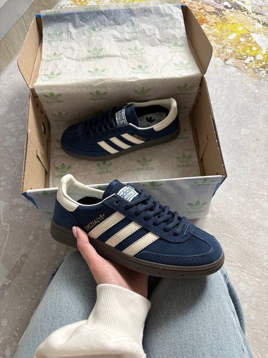 円形バスケット 黒 青 ベージュ Adidas Handball Spezial Night Indigo Blue Cream: 2 199 грн