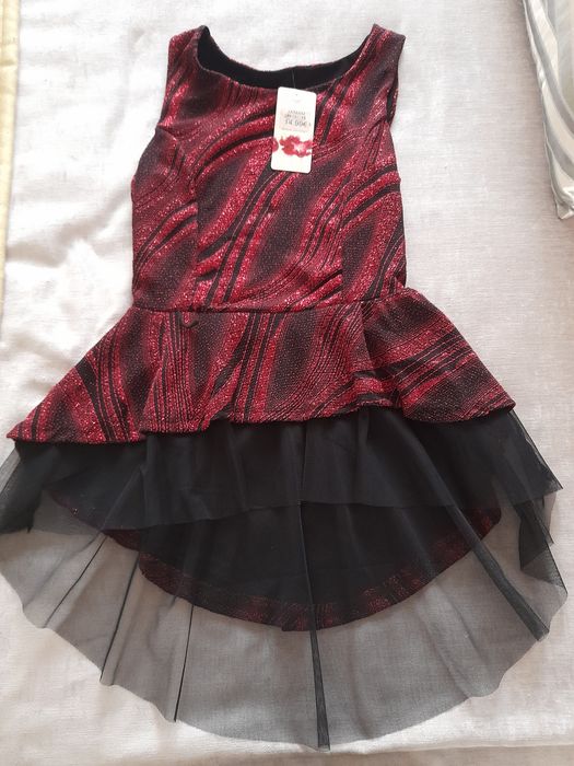 Top preto e vermelho