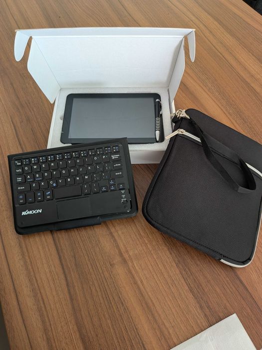 Conjunto- Tablet 8" + Teclado Bluetooth KKmoon + Bolsa Transporte + Caneta (Como novo)