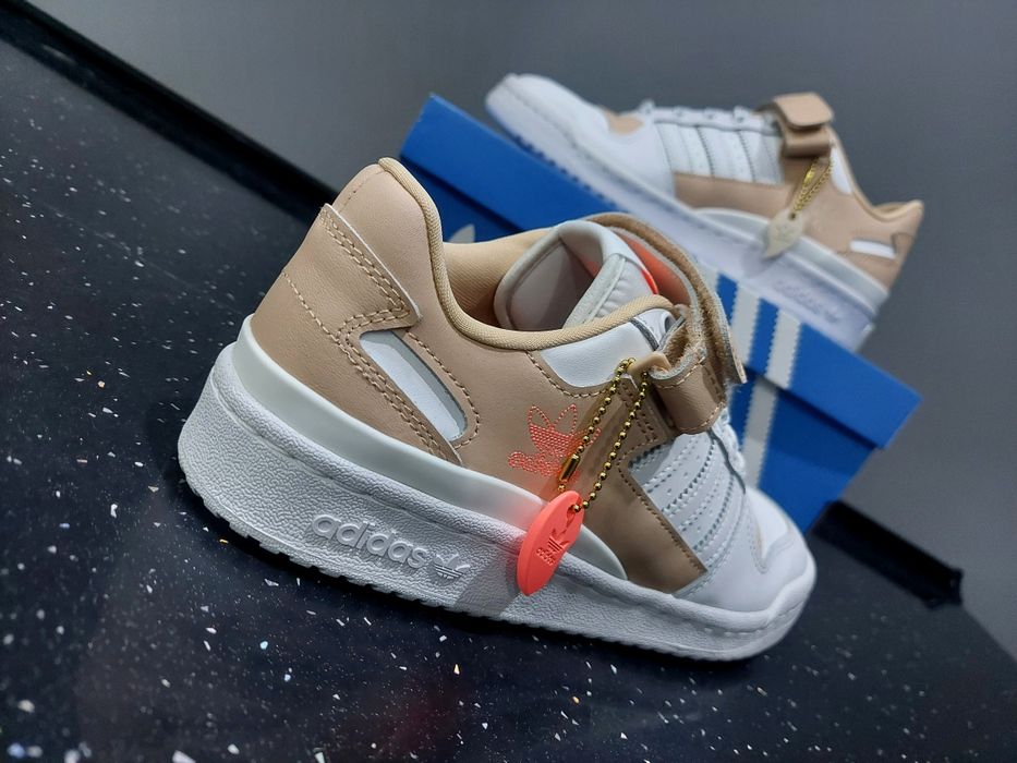 Buty sportowe Adidas Forum Low W r. 38 2/3 | Snekersy