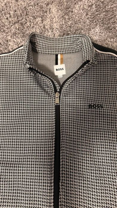 Новий костюм Boss на 12 років  XS (152-154)