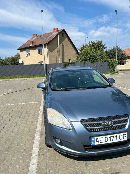 KIA CEED 2007 року випуску в хорошому стані 1.6  CRDi