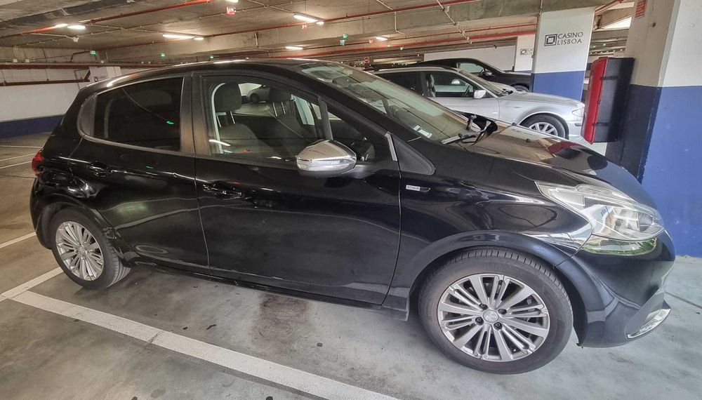 Vendo Peugeout 208 Style 2017