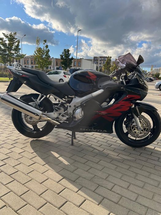 Honda CBR F4, tylko 47 tys przebiegu, bardzo dobry stan!