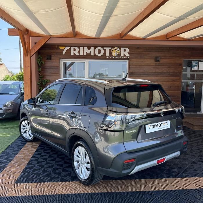 Suzuki S-Cross