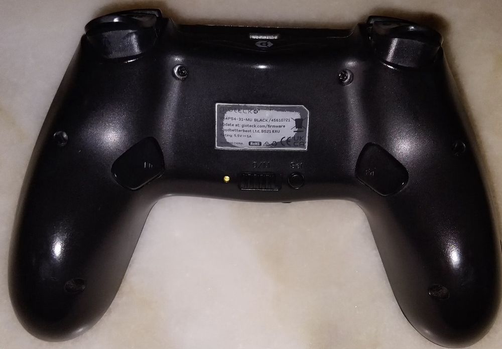 Playstation 4 slim