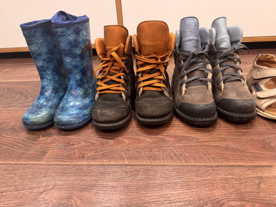 Дитяче взуття нове і б/в недорого