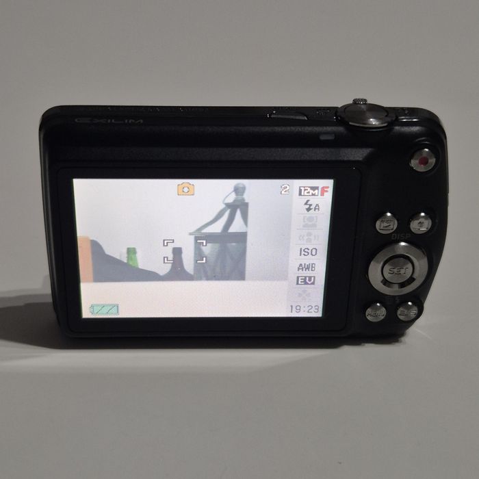 Casio EX-Z2 - Máquina fotográfica digital compacta