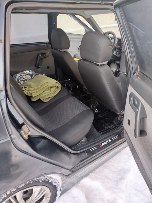 Авто Легковий автомобіль