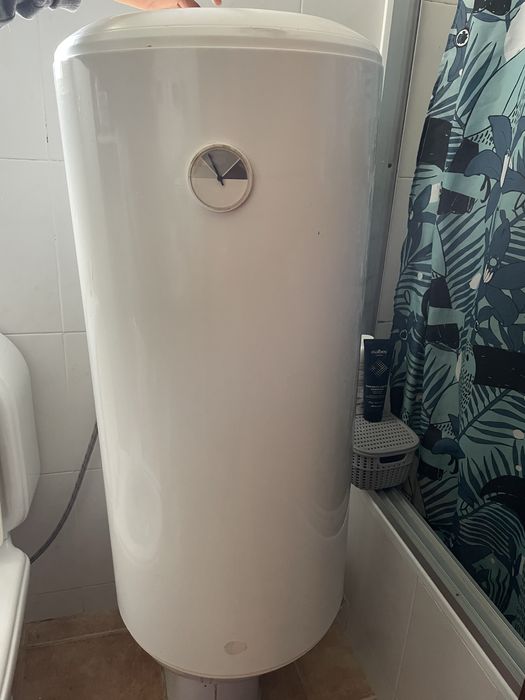Termoacumulador de 100L  por 100€