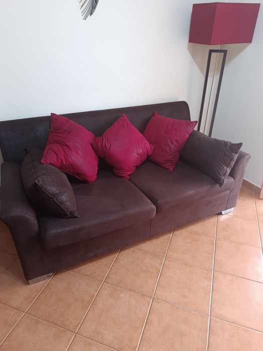 Sofá cama + móvel de sala