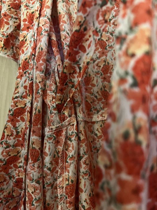 Vestido SHEIN com flores laranja