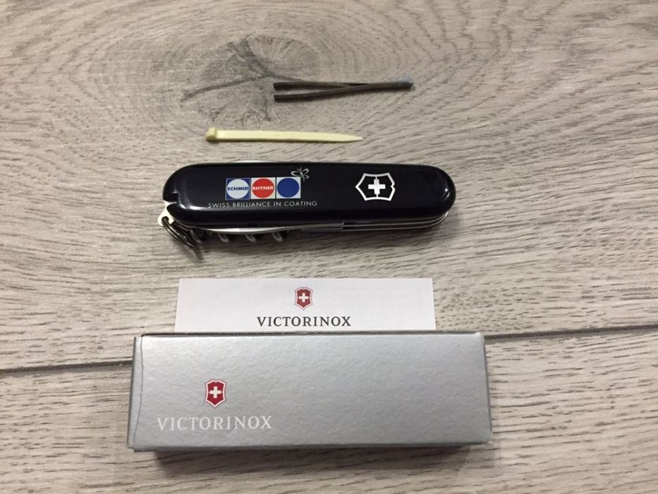 Ніж Victorinox  / новий/ 9 см.