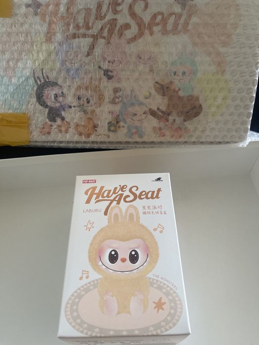 2 sztuki Oryginalne Labubu POP MART Have A Seat The Monsters oryginał