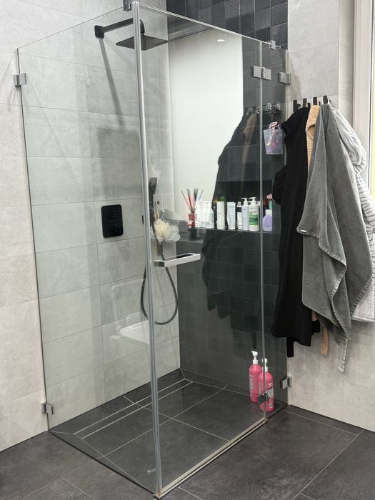 Kabina  prysznicowa bez brodzika 108/88