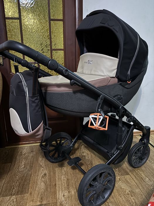 Продам коляску 2 в 1 anex m/ type PRO