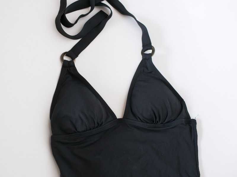 Czarny kostium kapielowy jednoczesciowy vintage sexi retro