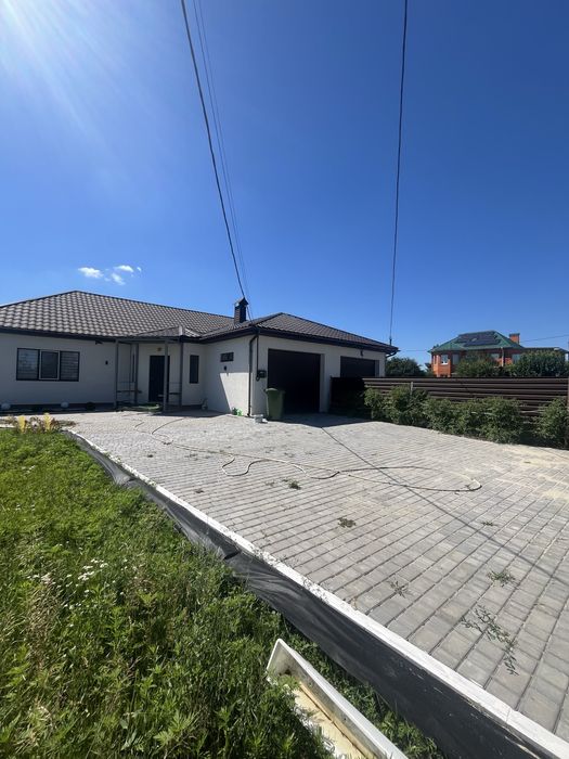 Продаж будинку. Дюплекс. Луначарка.