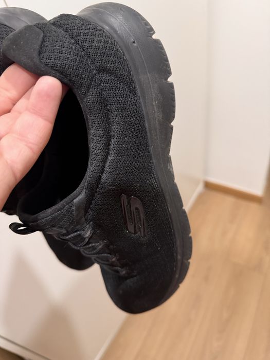 Tenis skechers 40 pouco usado