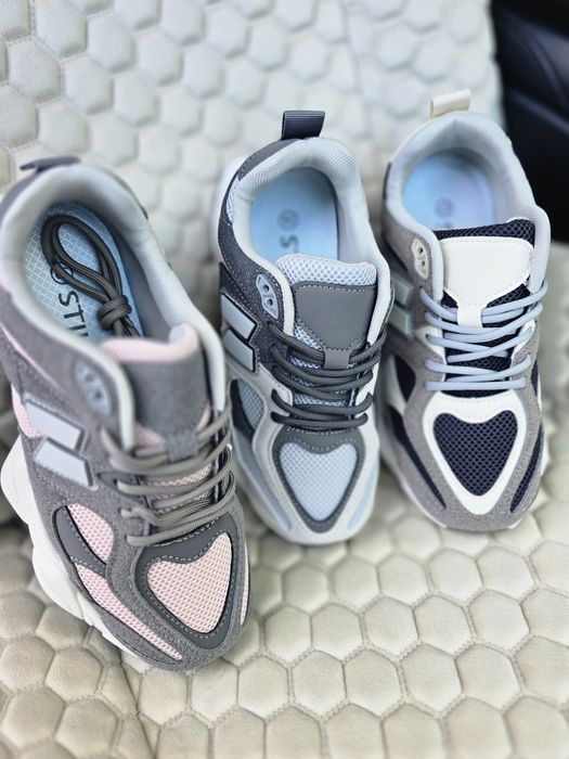 Жіночі кросівки натуральна замша