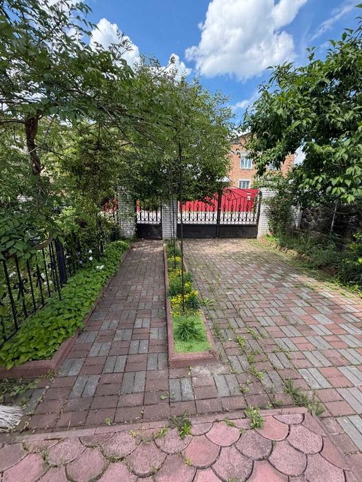 Продаж будинка з ремонтом!Село Гора, центр, ділянка -15 соток