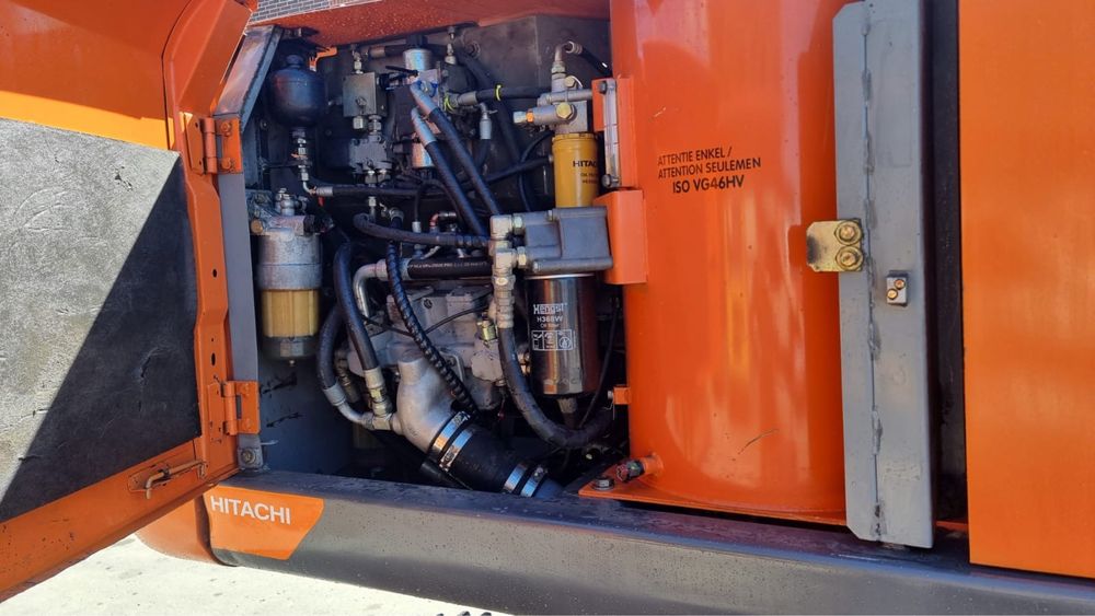 Экскаватор Hitachi ZX 180 , 2010 г