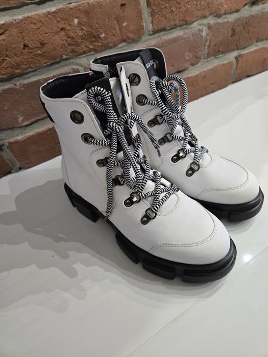 Botki trapery Red Rag 37 biale nowe skóra