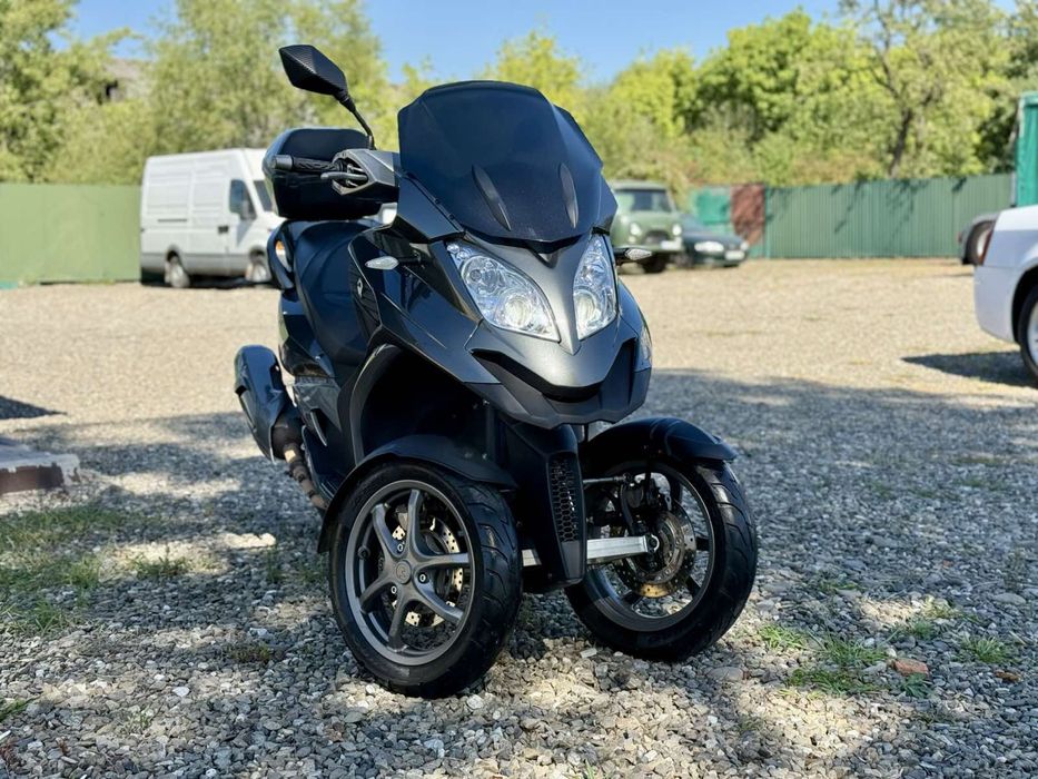 Скутер Quadro-S 350 Кубів виробник Швейцарія