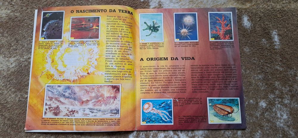 caderneta cromos Dinosaurs anos 90