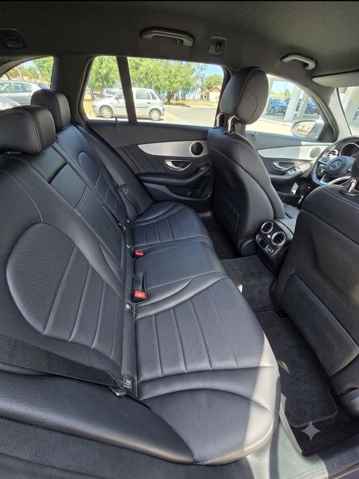 Mercedes-Benz C220 d PACK AMG
