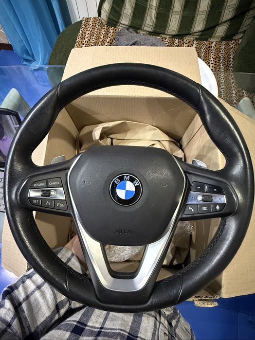 Руль на BMW G20 3 serios