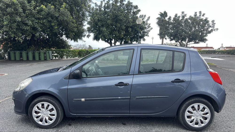 Renault Clio III 1.2 16V Confort – Nacional – Apenas 114.000 km