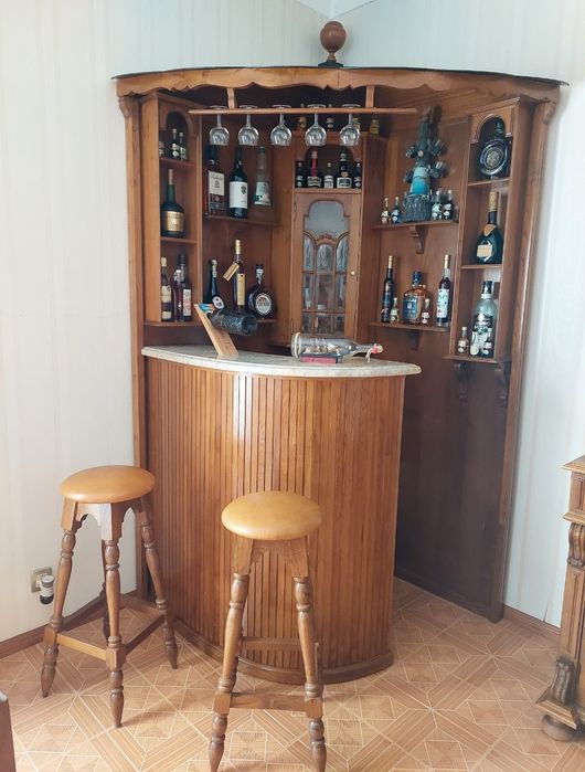 Bar, garrafeira de sala