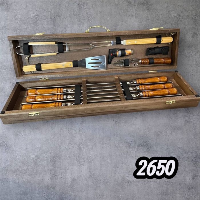 Подарунковий набір шампурів.