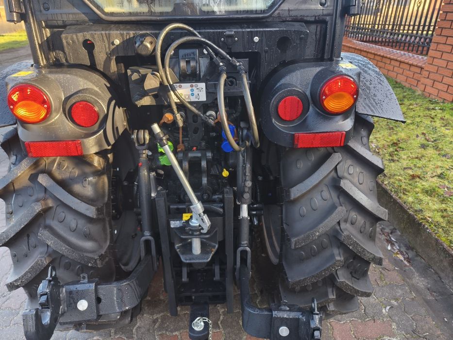 Ciągnik sadowniczy CASE QUANTUM 80N fabrycznie Nowy