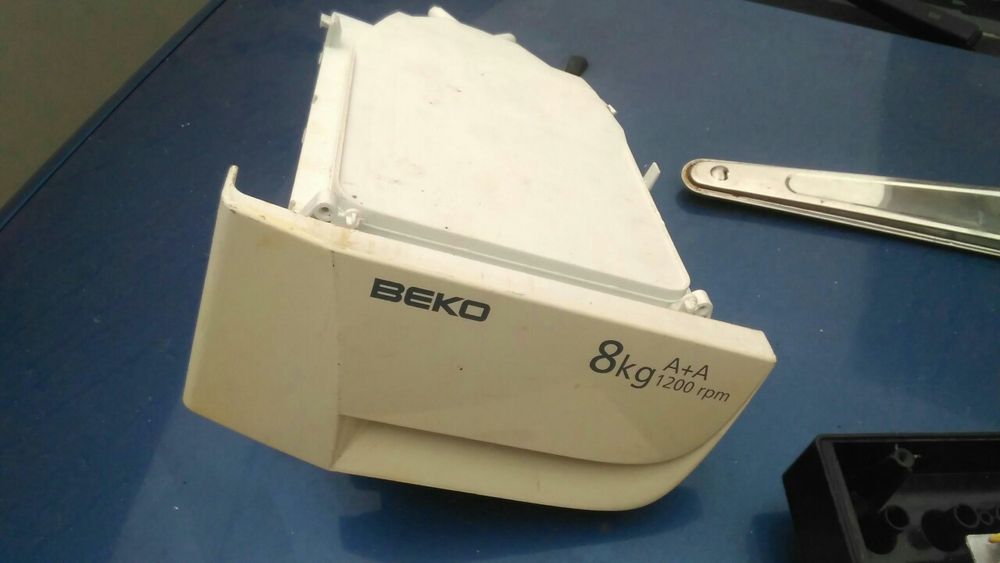 Várias peças de máquina de roupa , bekoeko e wirlpool