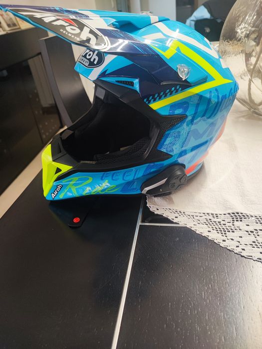 Capacete Airoh "M"
