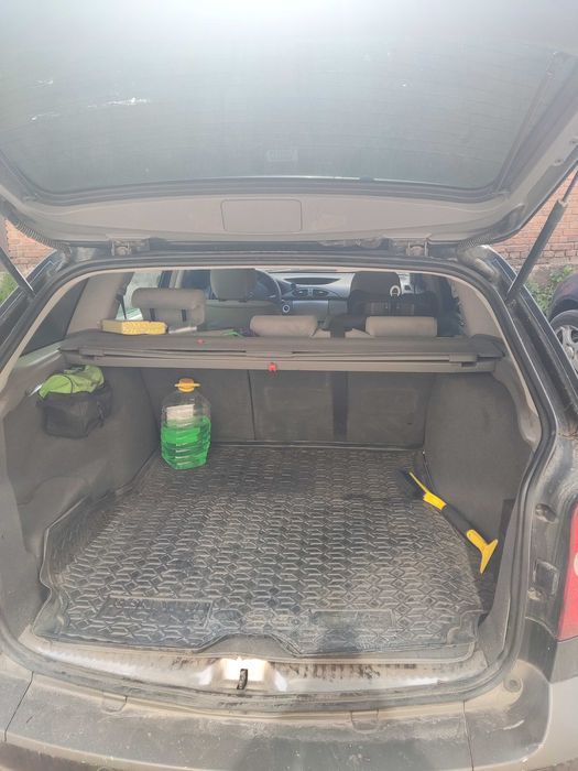 Продам великий сімейний авто