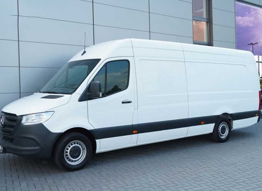 wynajem busa dostawczego Mercedes Sprinter