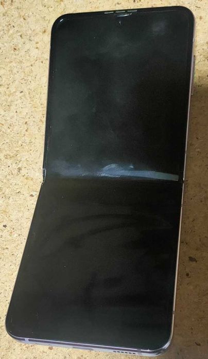 Samsung Z Flip4 256gb Roxo