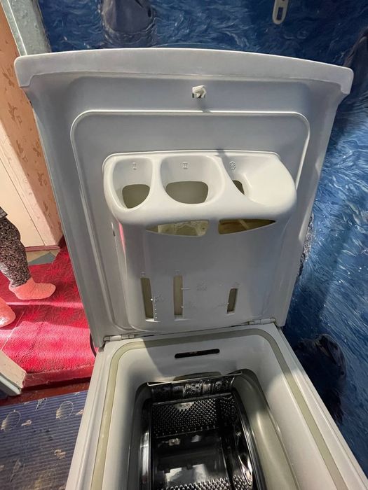 Пральна машина Whirlpool AWE 6516 на запчастини або відновлення