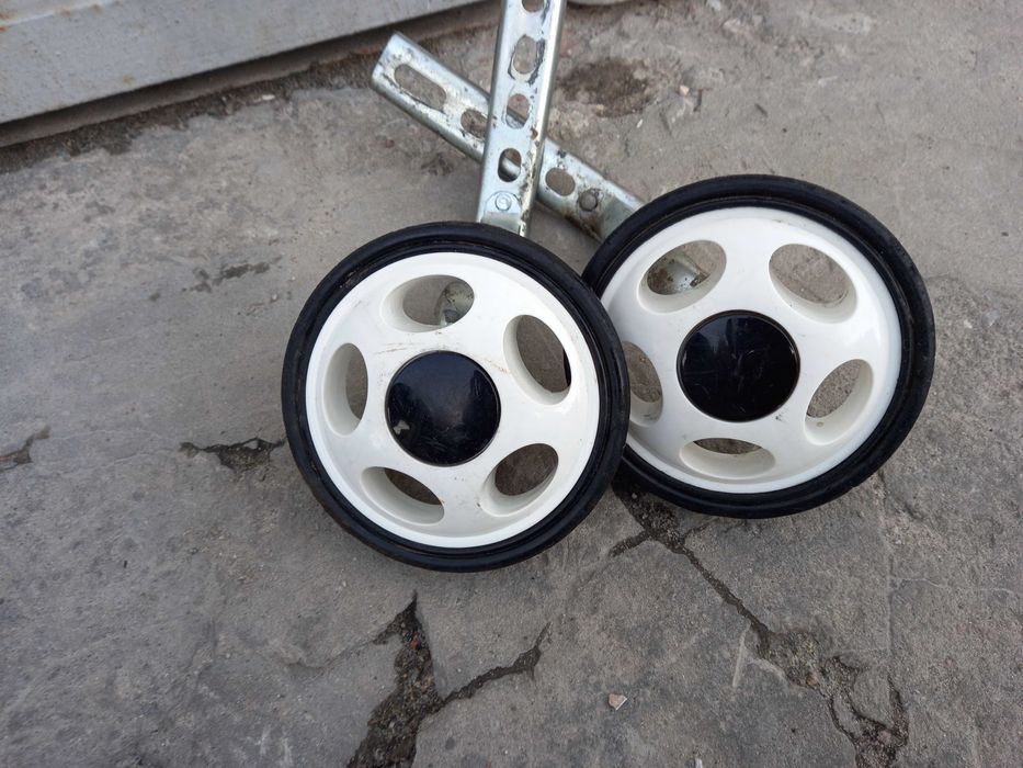 Дитячий велосипед для дівчини 16" (4-6років).