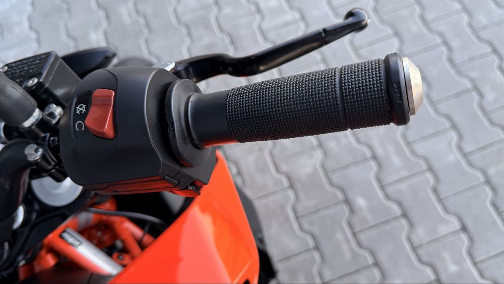 Мотоцикл KTM Duke 390