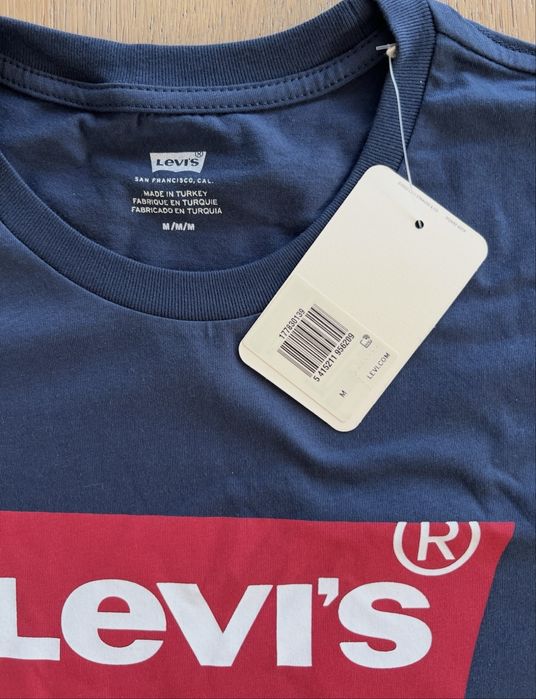 Нова футболка Levis розмір M