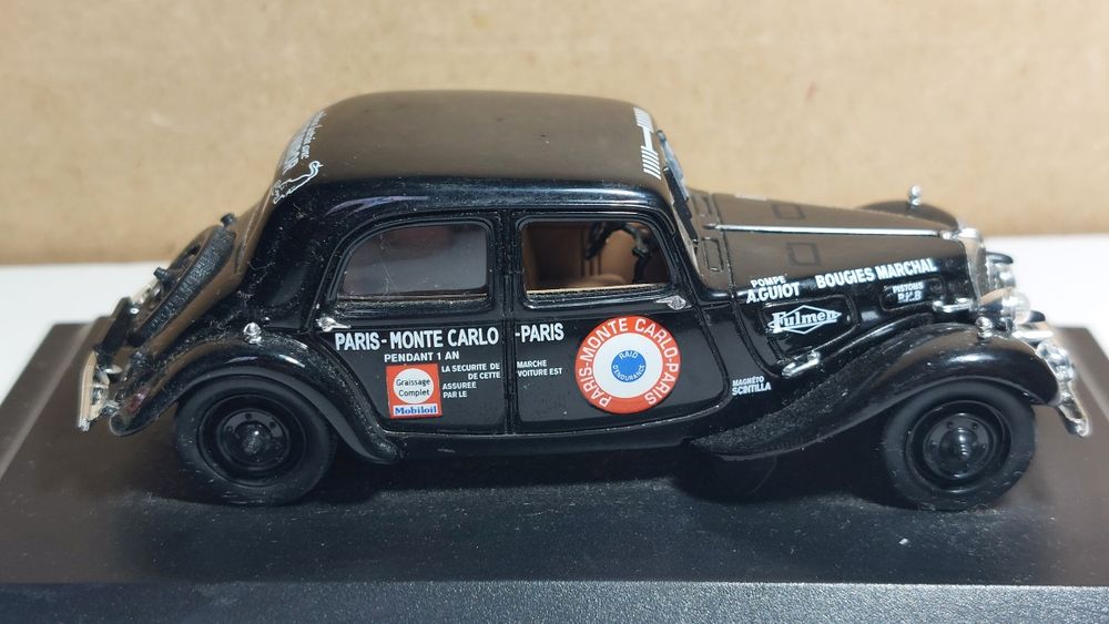 2 citroen traction 1:43